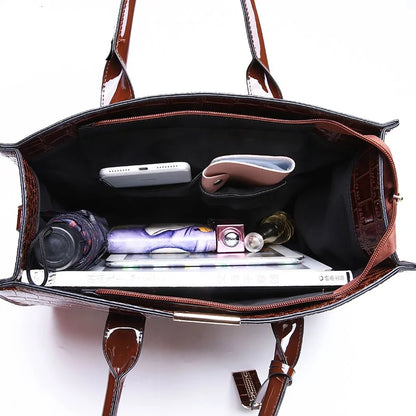 Timeless Leather Shoulder Bag – Elegant, Durable & Versatile